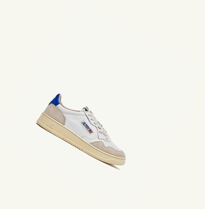 Men's Autry Medalist Low Trainers White | 025839OWC