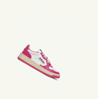 Women's Autry Medalist Low Trainers White Fuchsia | 096875FVO