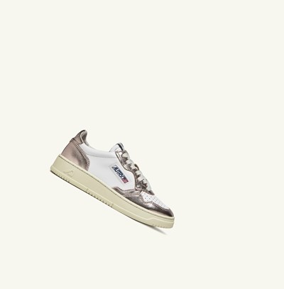 Women's Autry Medalist Low Trainers White Brown | 230856VPA