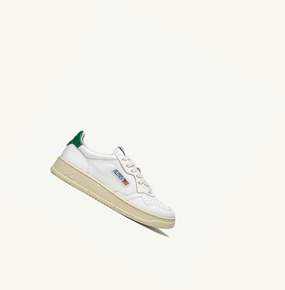 Women's Autry Medalist Low Trainers White Green | 401692RYC