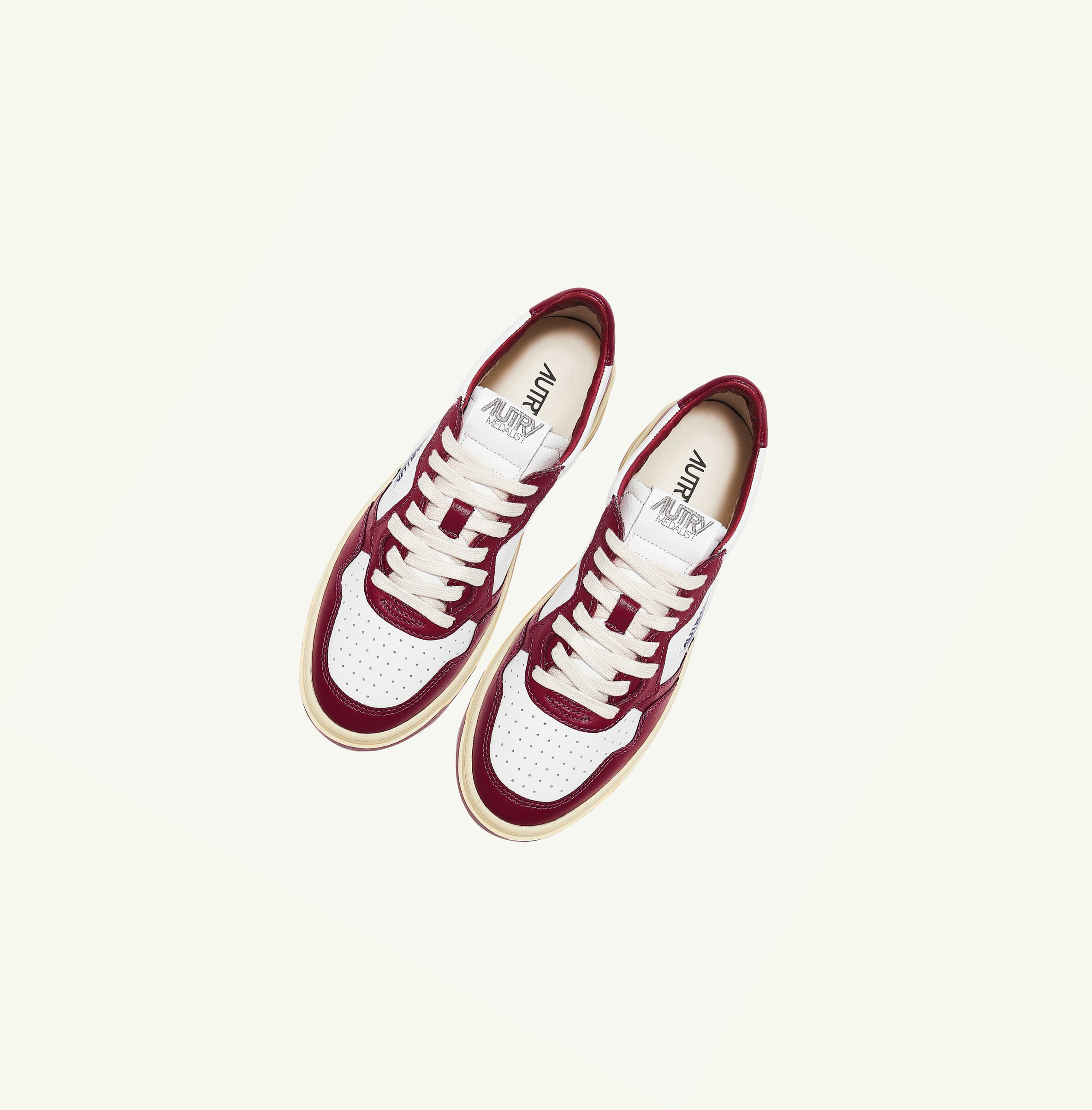 Men's Autry Medalist Low Trainers White Burgundy | 014723NDQ