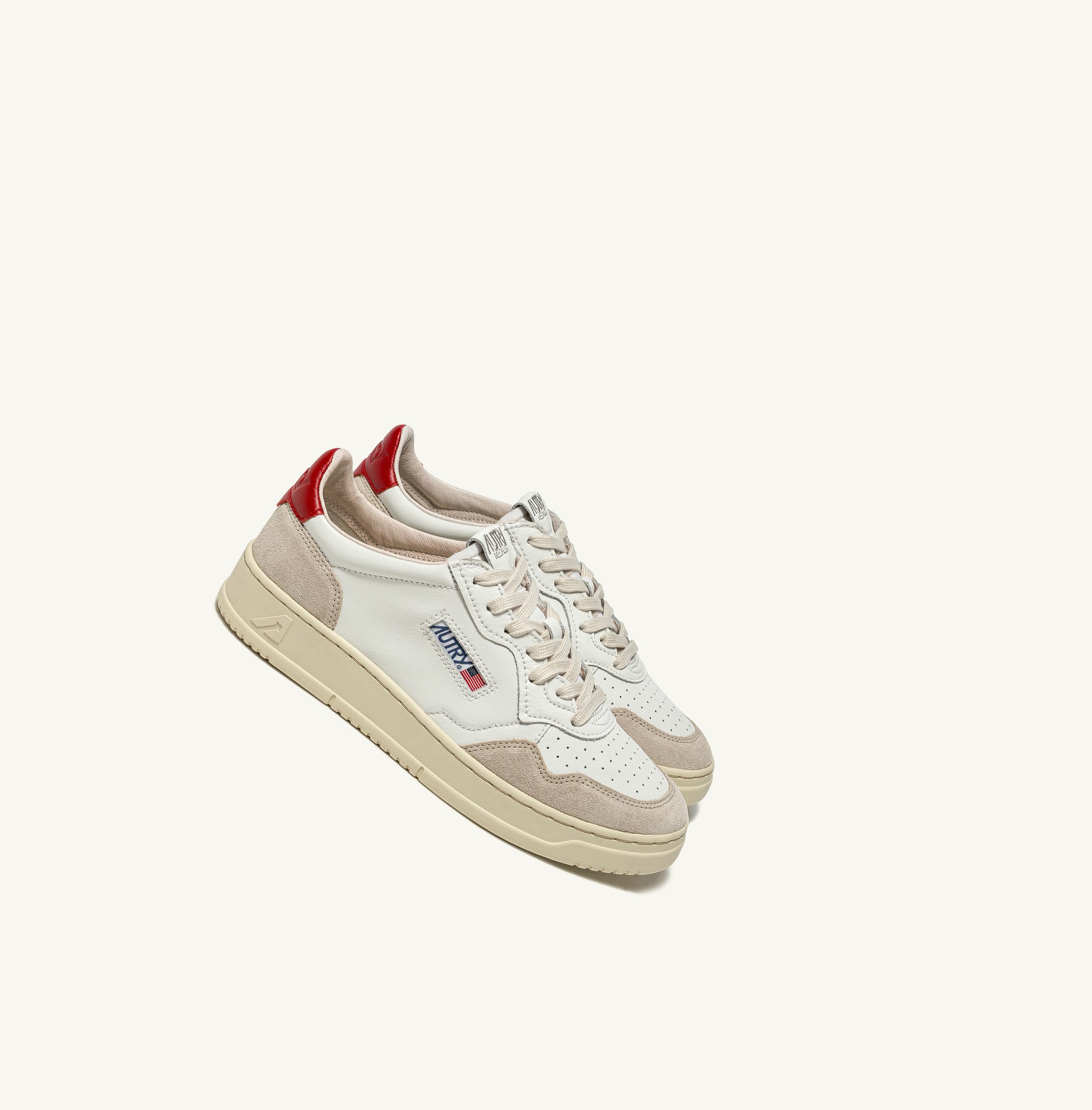 Men's Autry Medalist Low Trainers White Red | 319057BAO