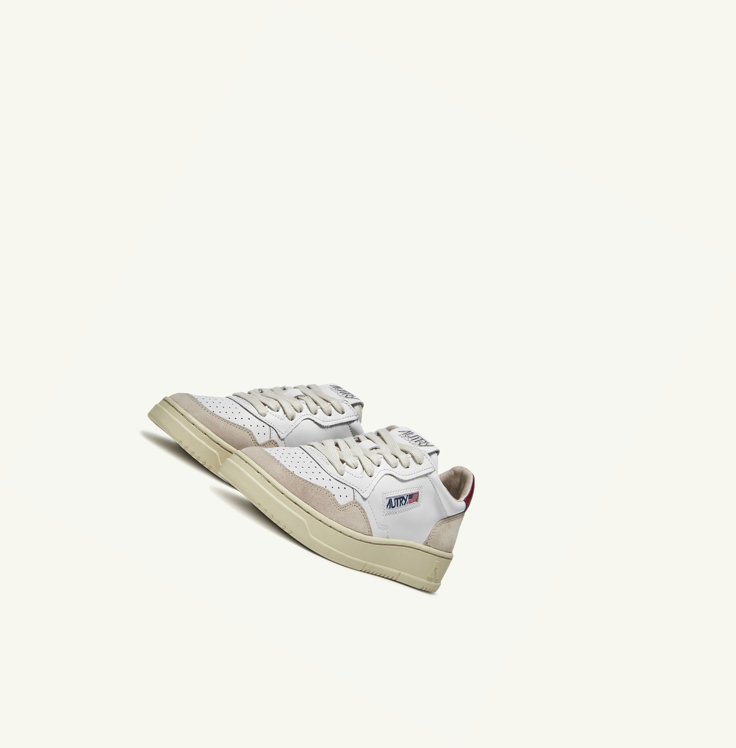 Men's Autry Medalist Low Trainers White Burgundy | 564320IBX