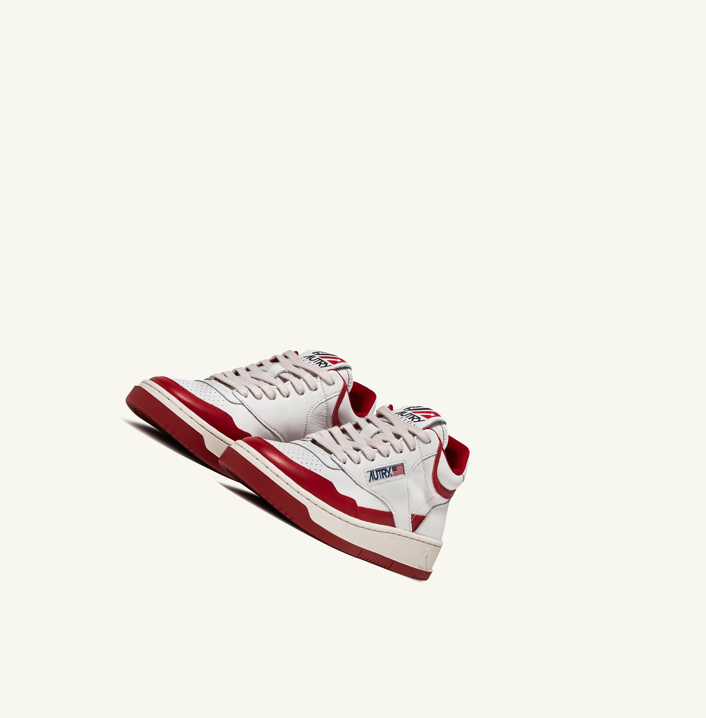 Men's Autry Open Mid Trainers White / Red | 520396ZMD