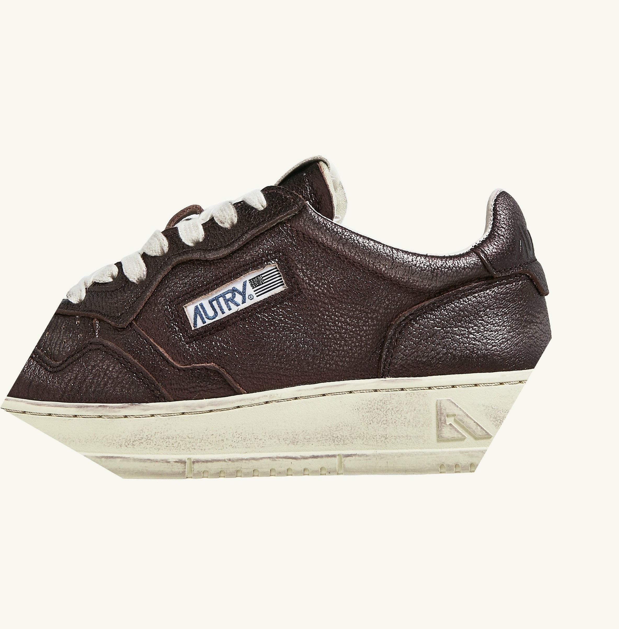 Women's Autry Medalist Low Trainers Brown | 639081QOA