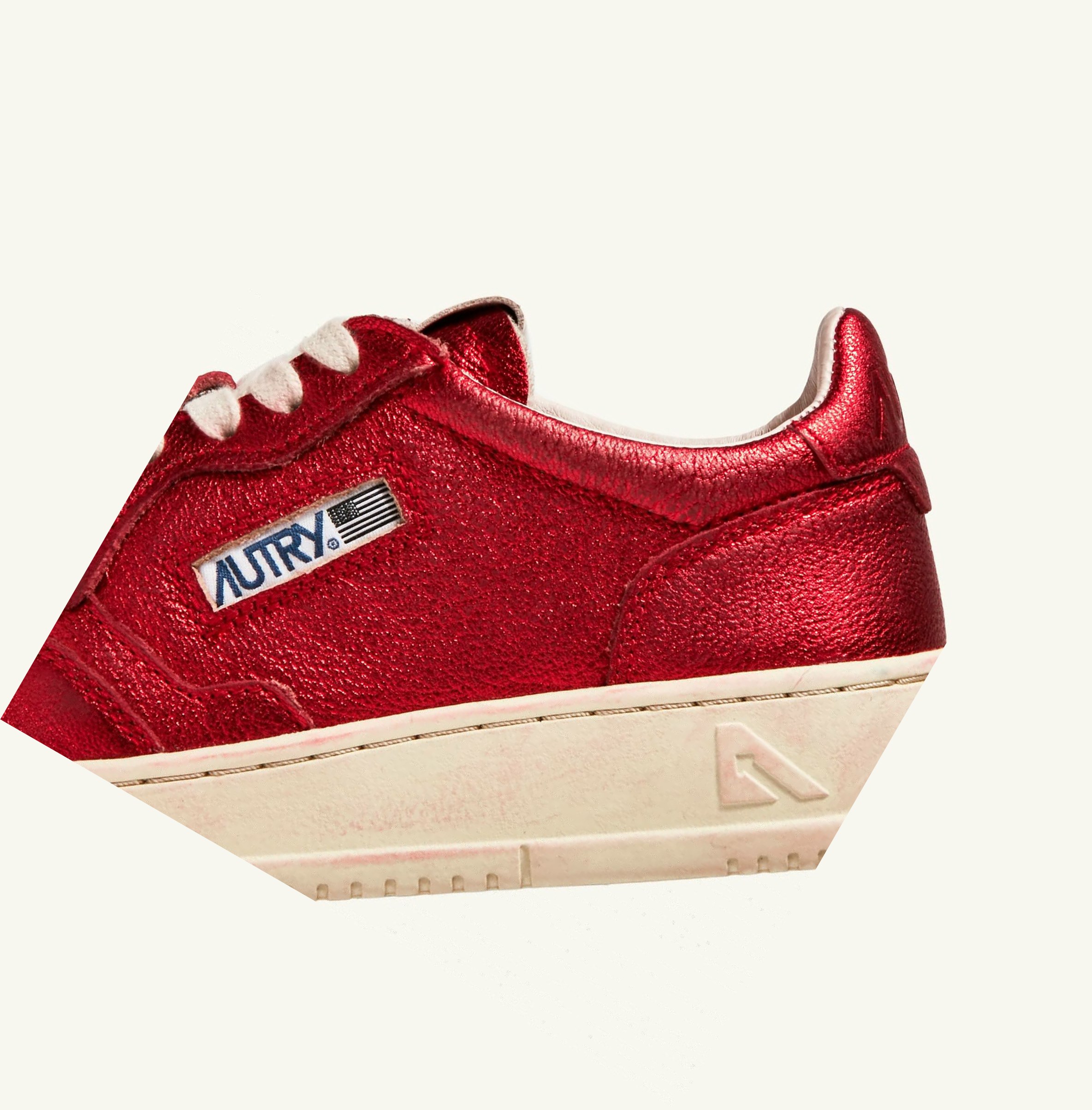 Women's Autry Medalist Low Trainers Red | 580913VBR