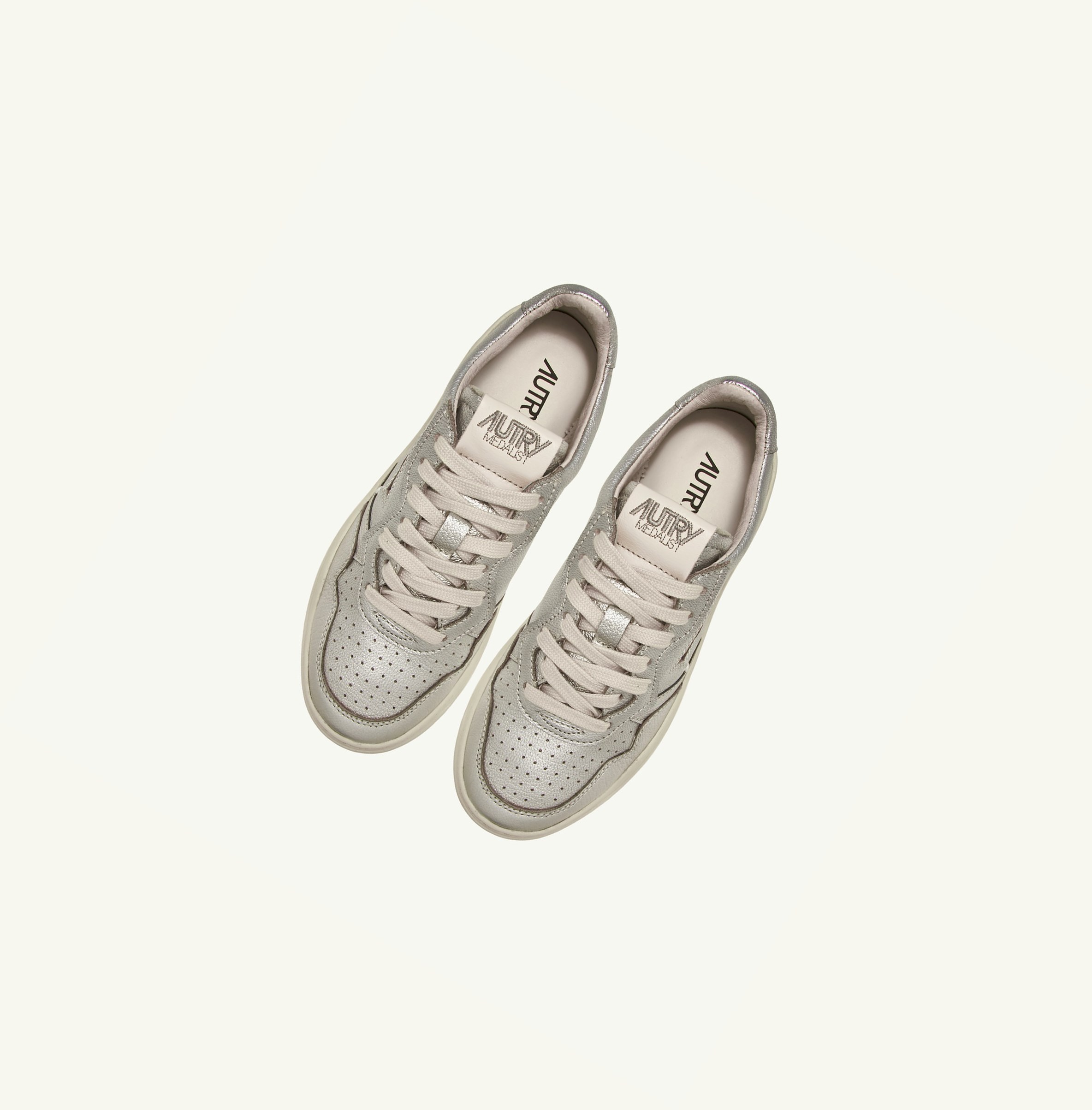 Women's Autry Medalist Low Trainers Silver | 180253VSM