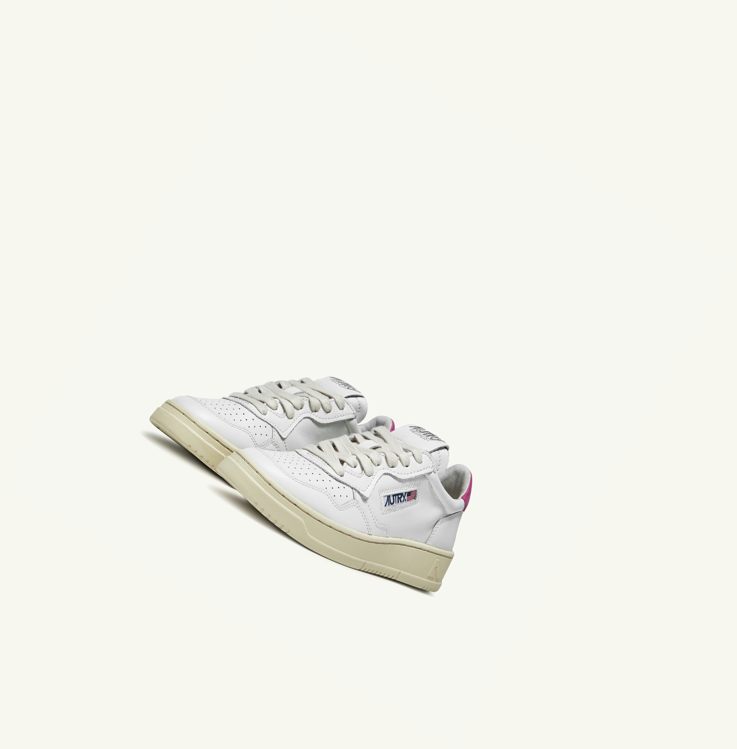 Women's Autry Medalist Low Trainers White | 092856QHJ