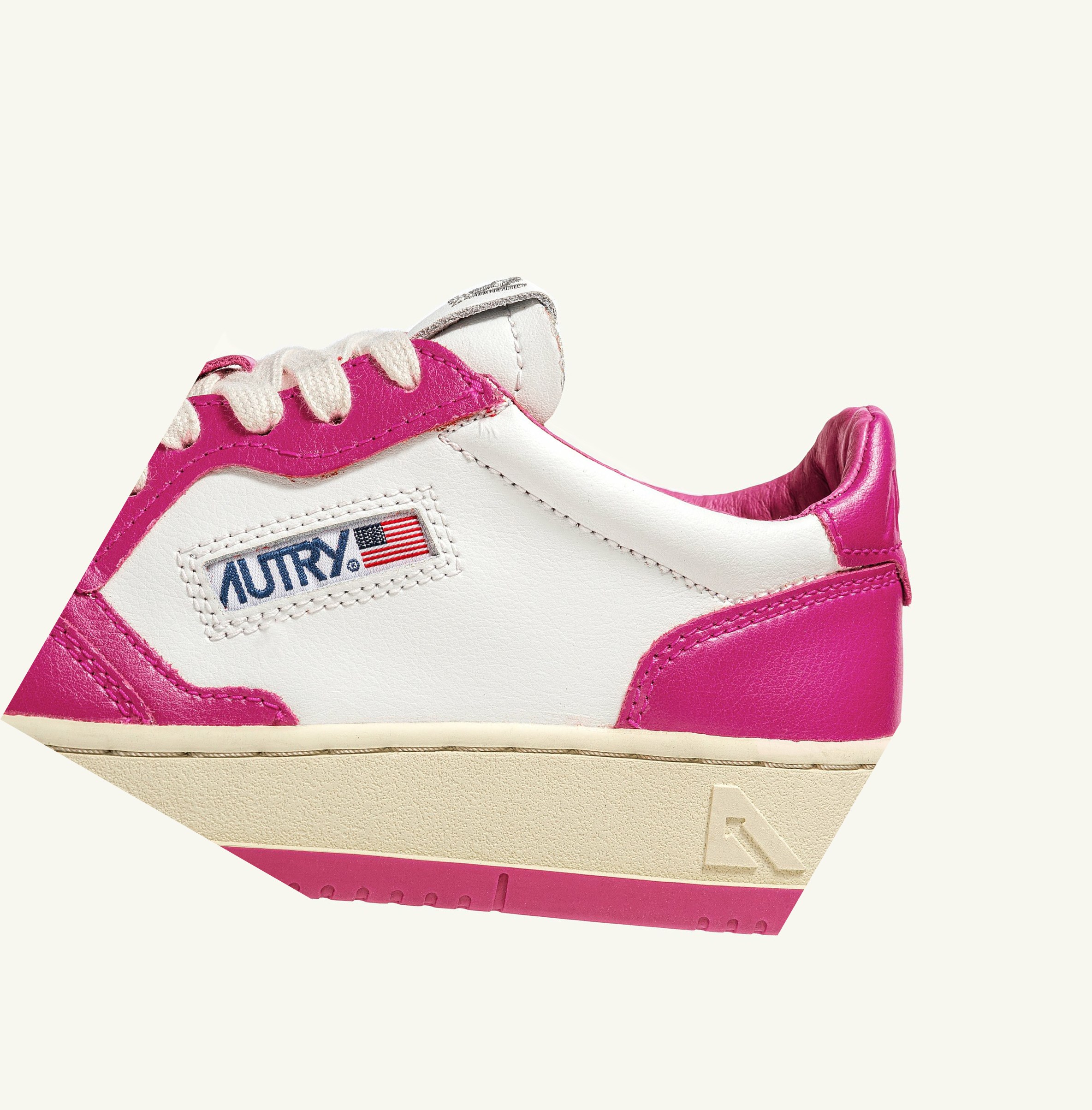 Women's Autry Medalist Low Trainers White Fuchsia | 096875FVO