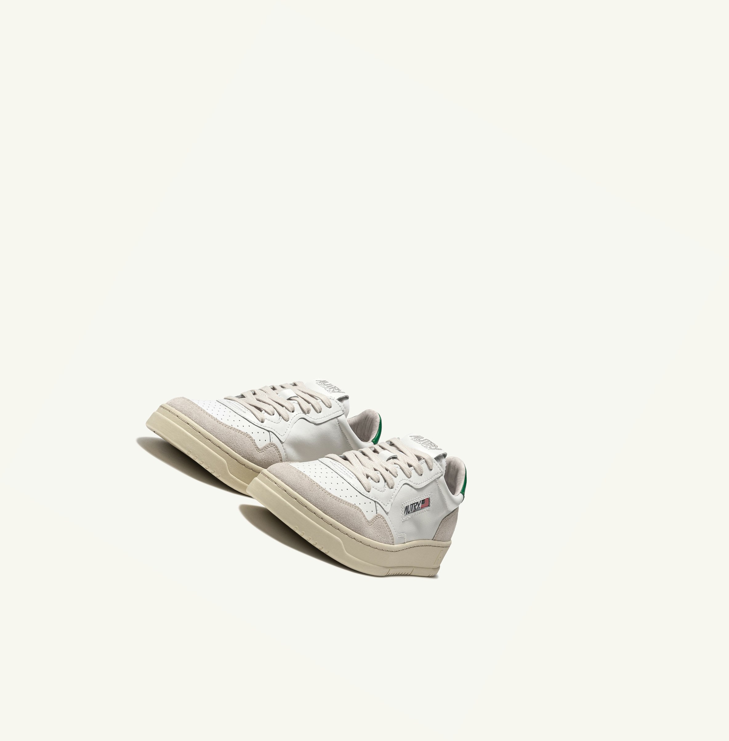 Women's Autry Medalist Low Trainers White Green | 237059YZG