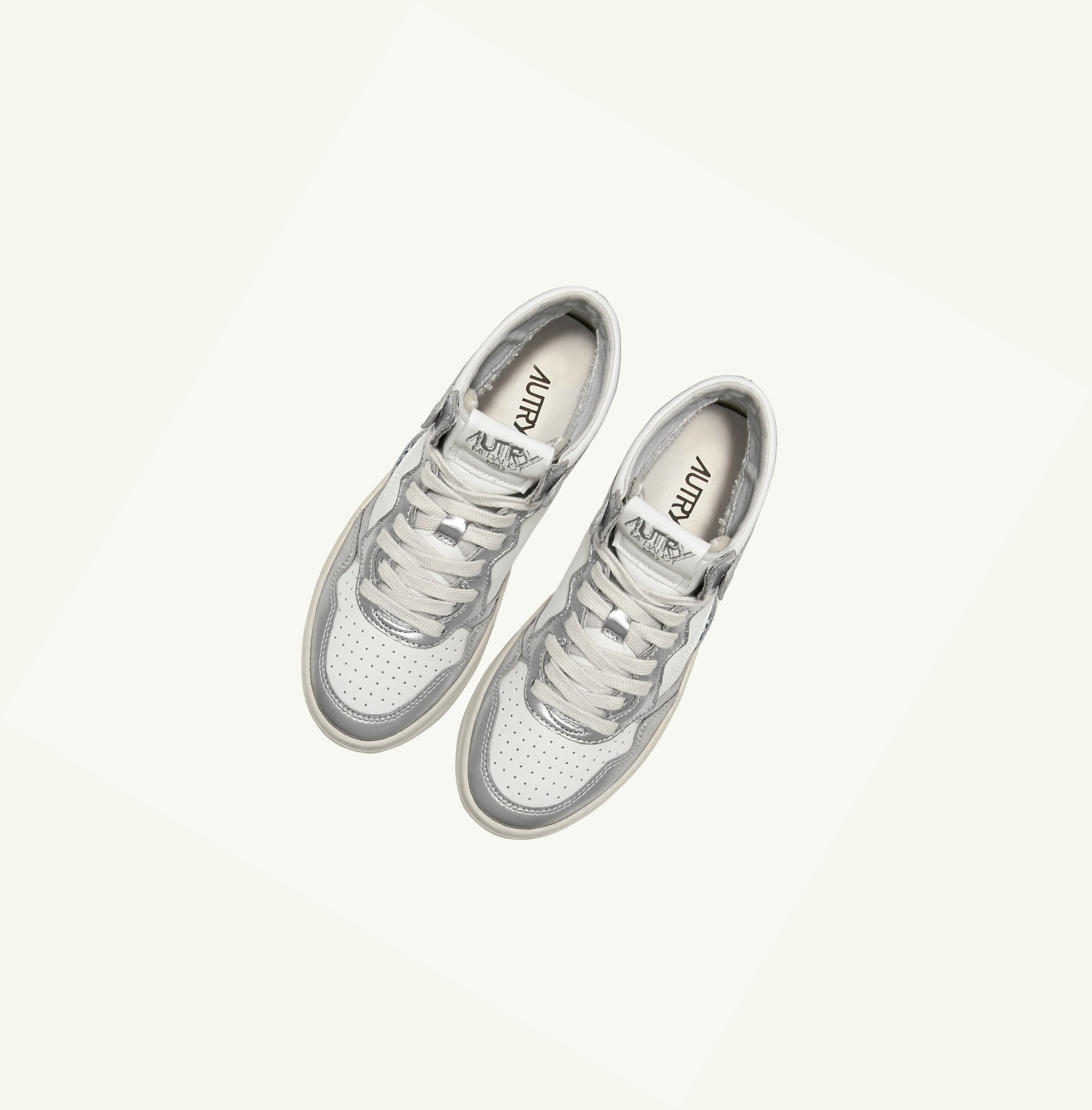 Women's Autry Medalist Low Trainers White Silver | 324978CBK