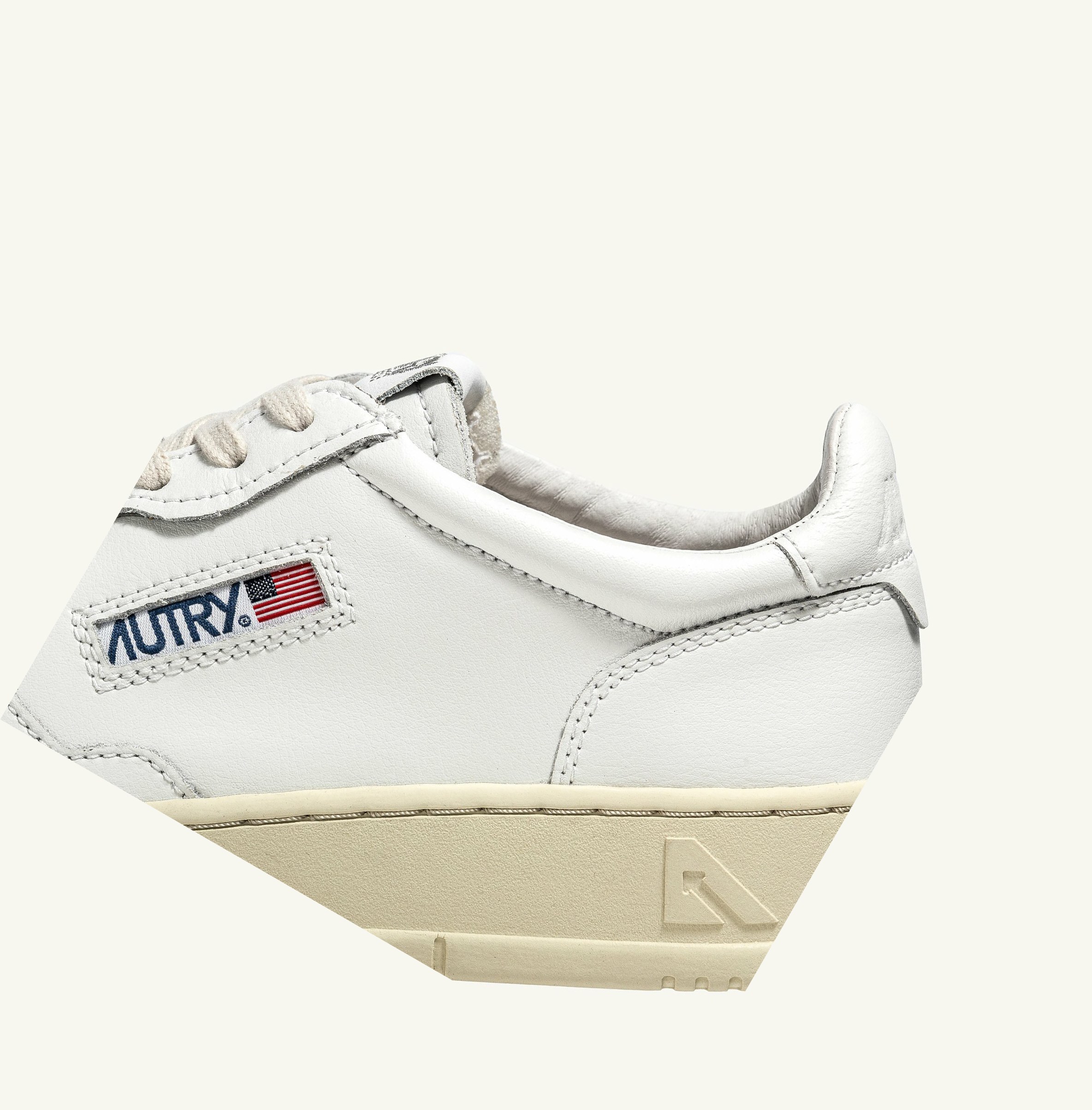 Women's Autry Medalist Low Trainers White | 639842NDG