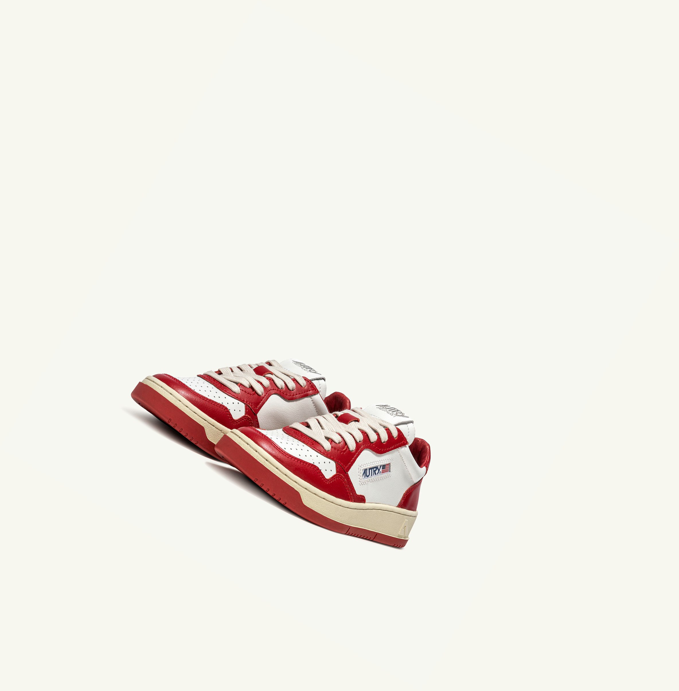 Women's Autry Medalist Low Trainers White Red | 916254TRM