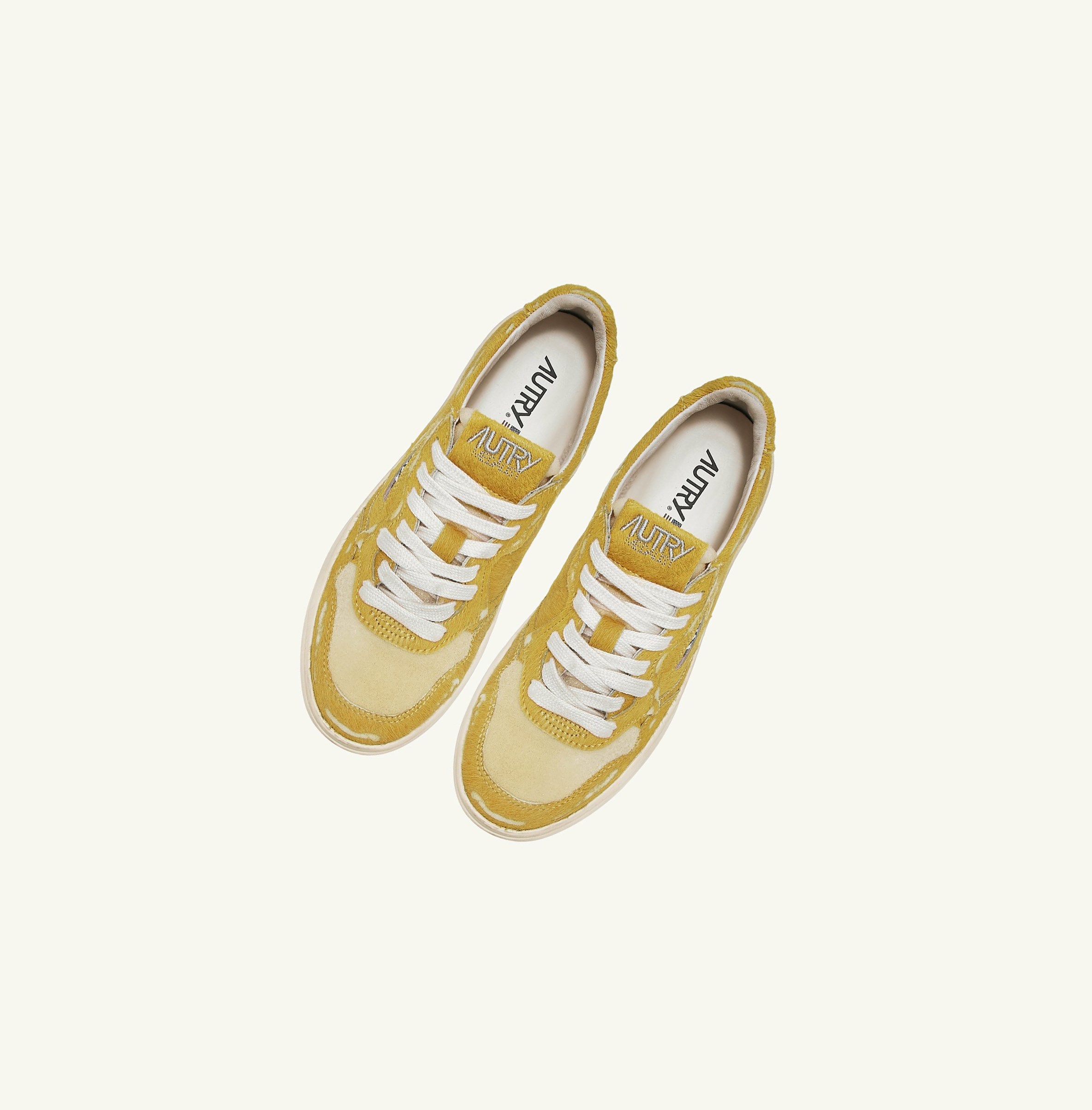 Women's Autry Medalist Low Trainers Yellow | 106358JKF