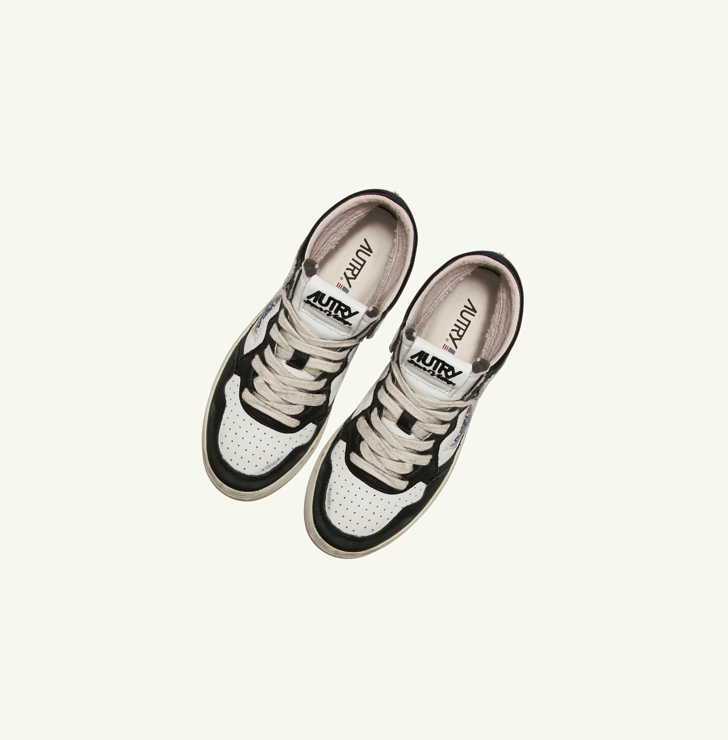 Women's Autry Medalist Mid Super Vintage Trainers White Silver Black | 519328TPL